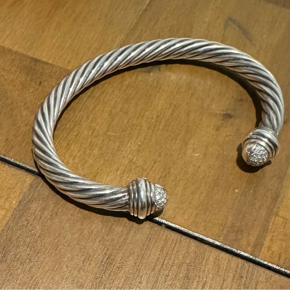 Classic Cable Bracelet
Sterling Silver with Pavé Diamond Domes, 5mm